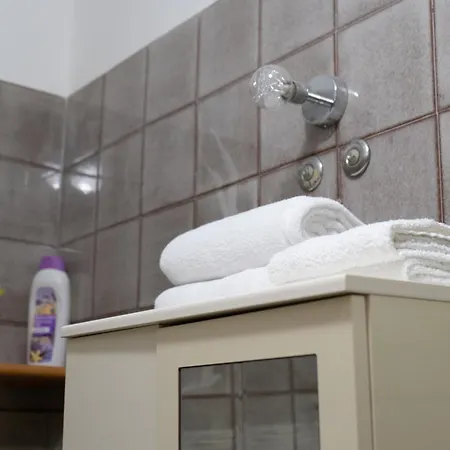 Gioiamare Apartament *